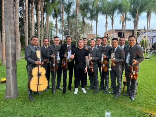 Mariachi Rosales de Oscar Rosales (V)