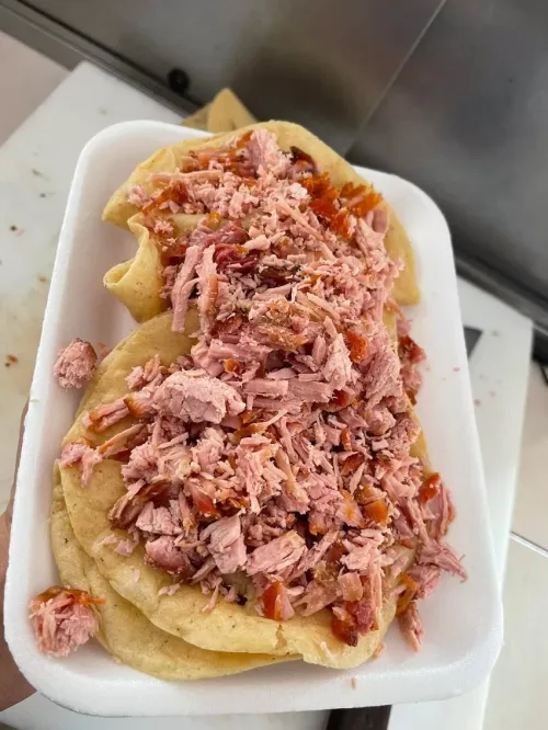 Tortas Ahogadas el Pelon